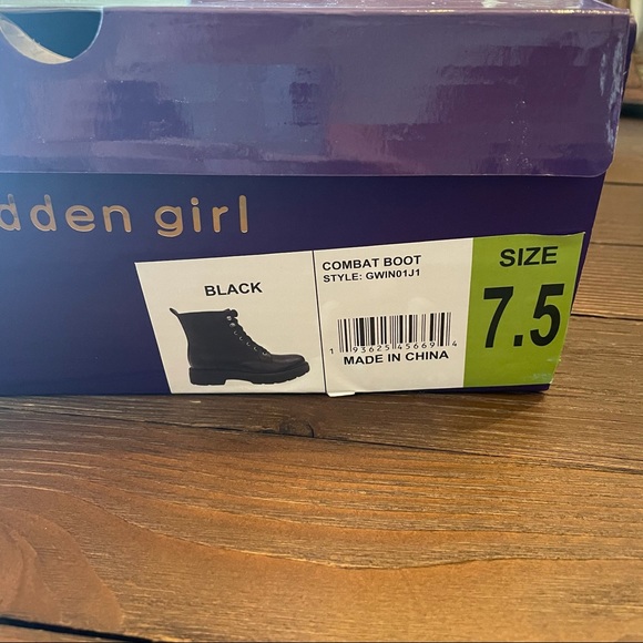 NWT Madden Girl black combat boots - Picture 8 of 9